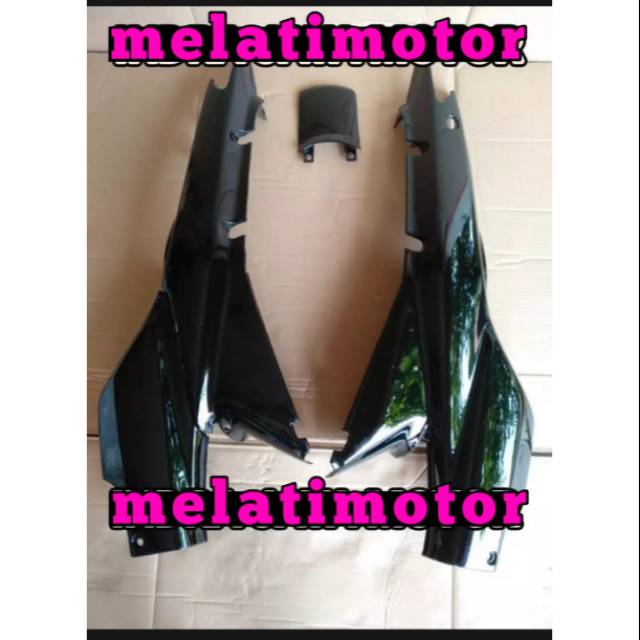 Cover body belakang honda supra x lama 2001-2003 komplit warna hitam