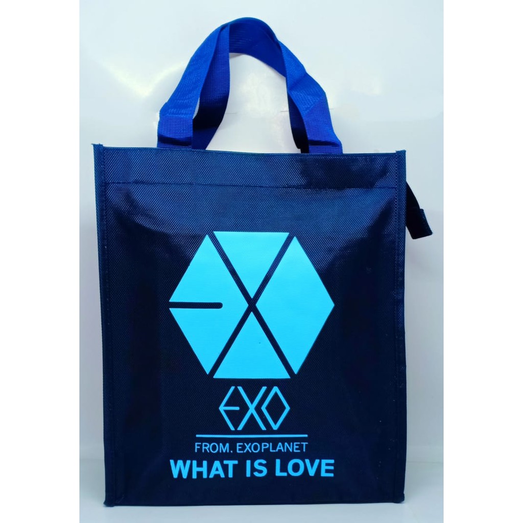 

Tas tenteng / tote bag / goodie bag sehun A-68