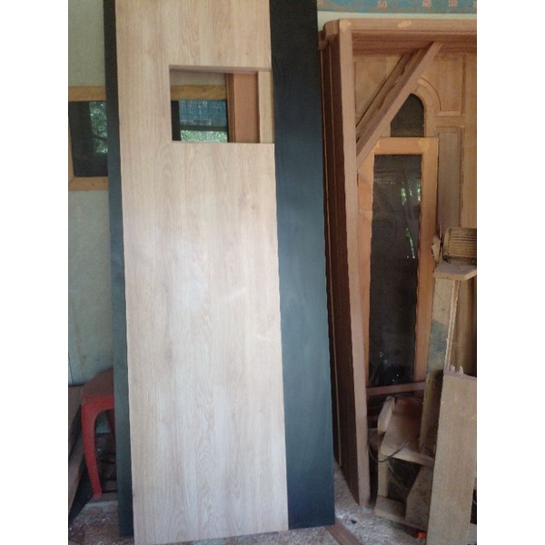 Daun pintu bahan tripleks lapis hpl warna hitam+motif kayu