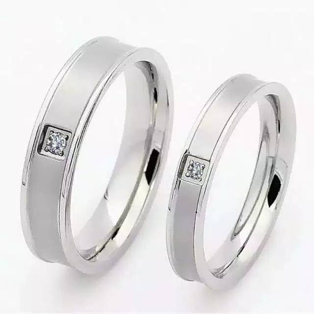 Cincin tunangan/ cincin couple titanium silver