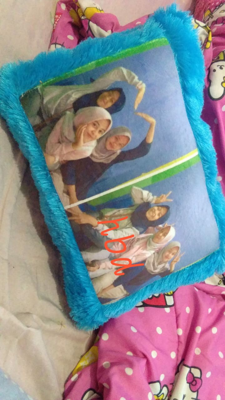 Bantal 30*30 Kombinasi Yelvo/rasfur