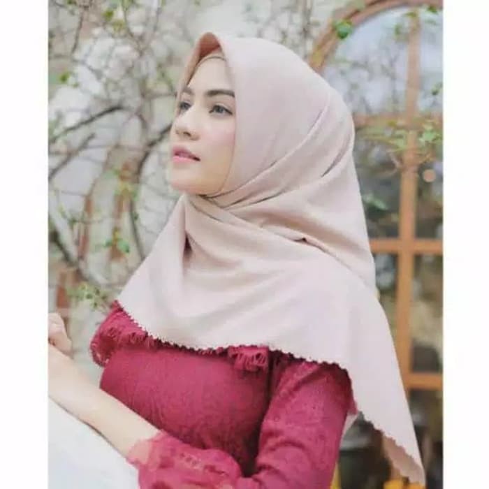 Bella square  hijab segi empat LASER CUT