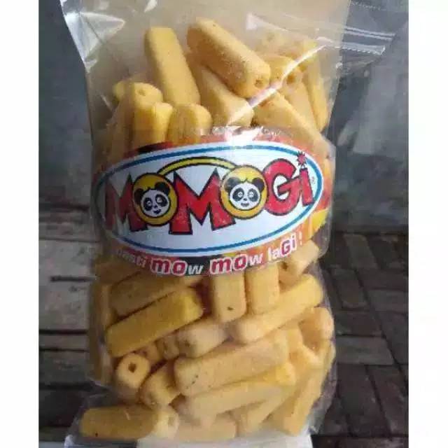 

MOMOGI SNACK