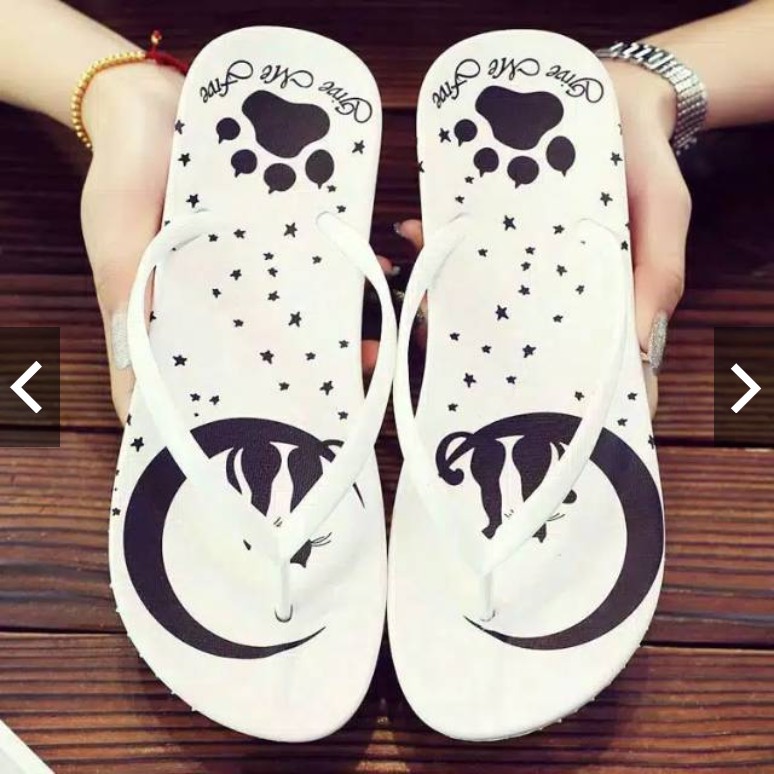 Dava Sandal Slifer Motif Kucing Bulan Wanita