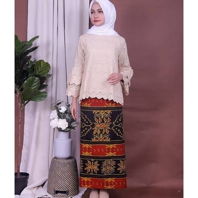 Rok span tenun motif kupang