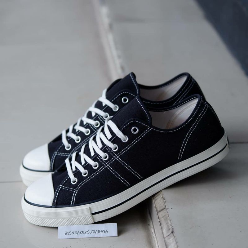 Converse Lucky Star Ox Black Egret