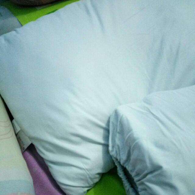 Bantal Dootoo Informa Dan Bedcover Informa