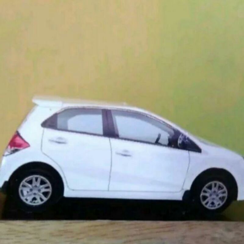 miniatur mobil honda brio