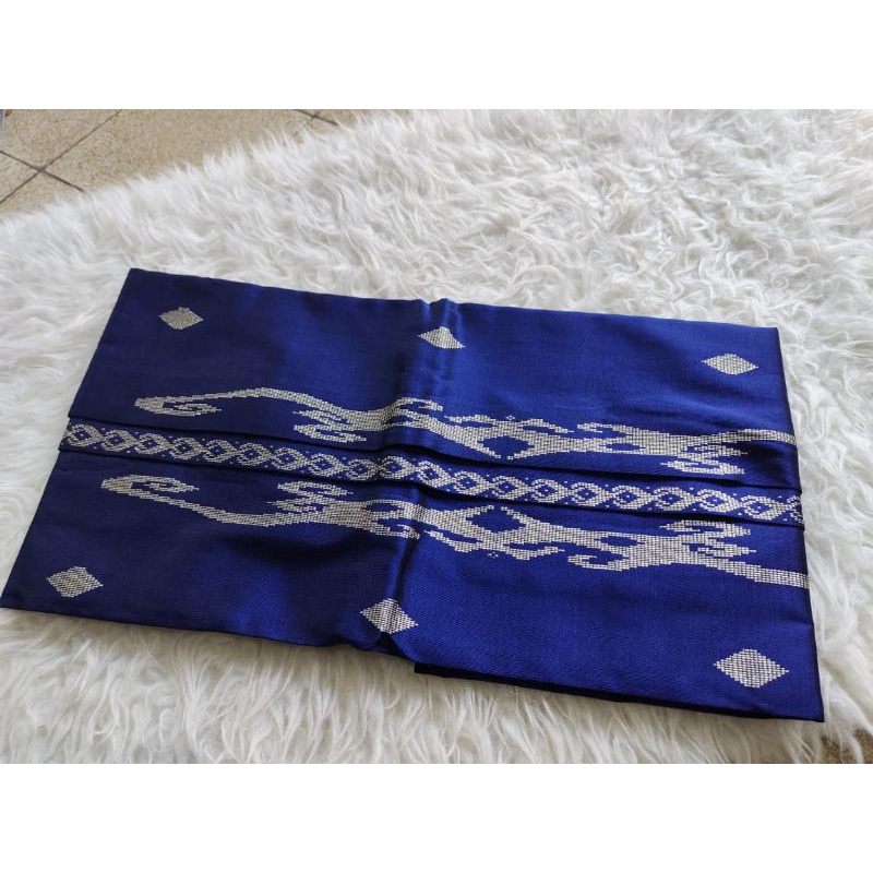 Songket Silungkang motif Borneo warna biru elektrik silver
