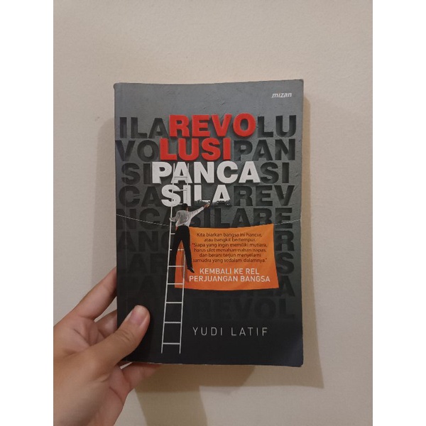 REVOLUSI PANCASILA - YUDI LATIF
