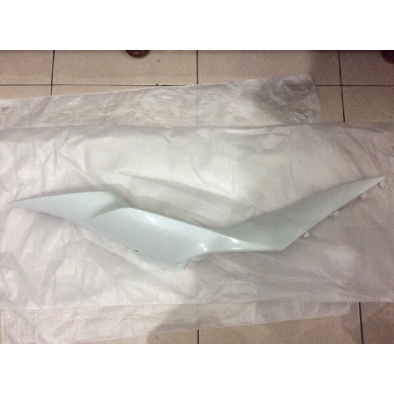 Body belakang Kanan Suzuki GSX R dan S 150