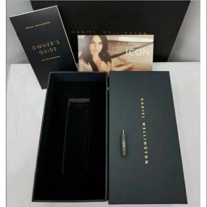 kotak jam tangan DW petite Original