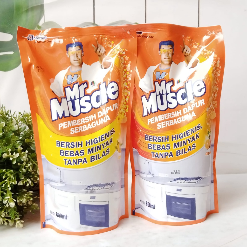 Mr Muscle Pembersih Dapur Orange Pouch 720ml