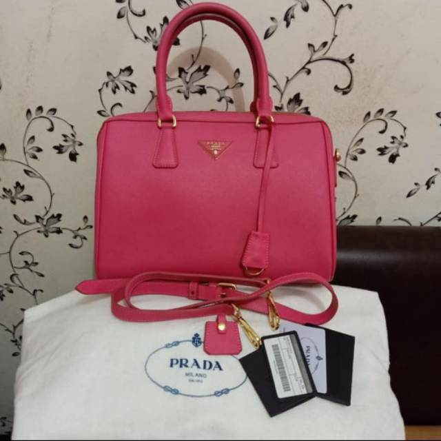 Preloved bag Prada second pink
