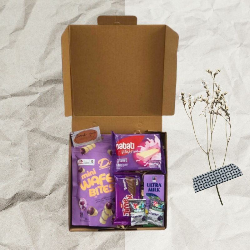 

Gift Box / Snack Box / Hampers Murah