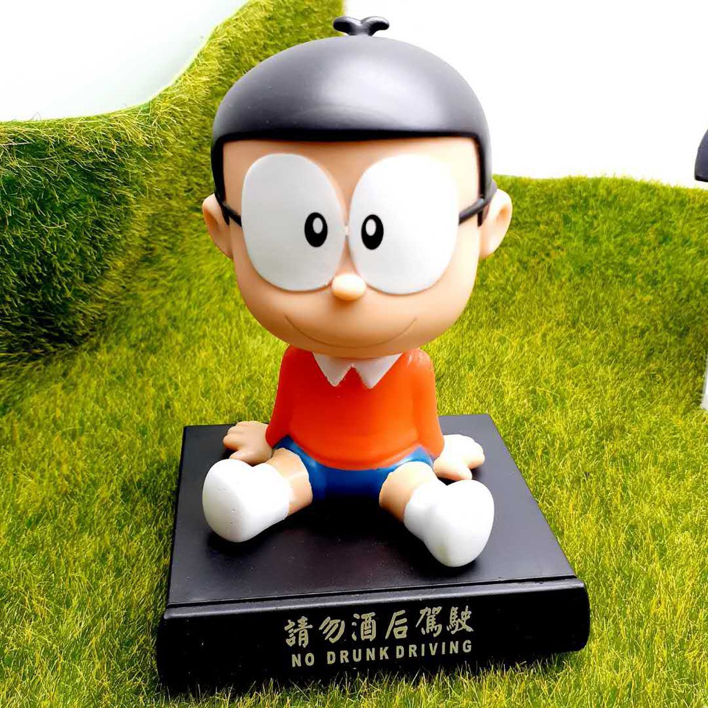 Figure Pajangan Dashboard Mobil Nobita Doraemon Kepala Goyang Bobble Head