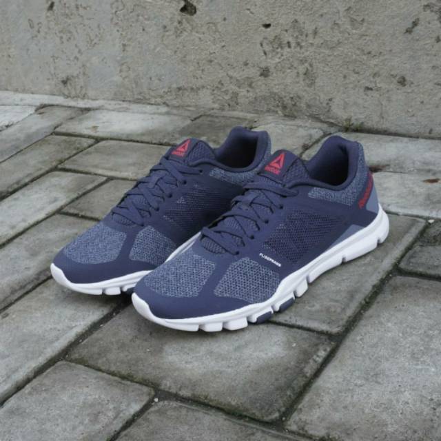 reebok flex train