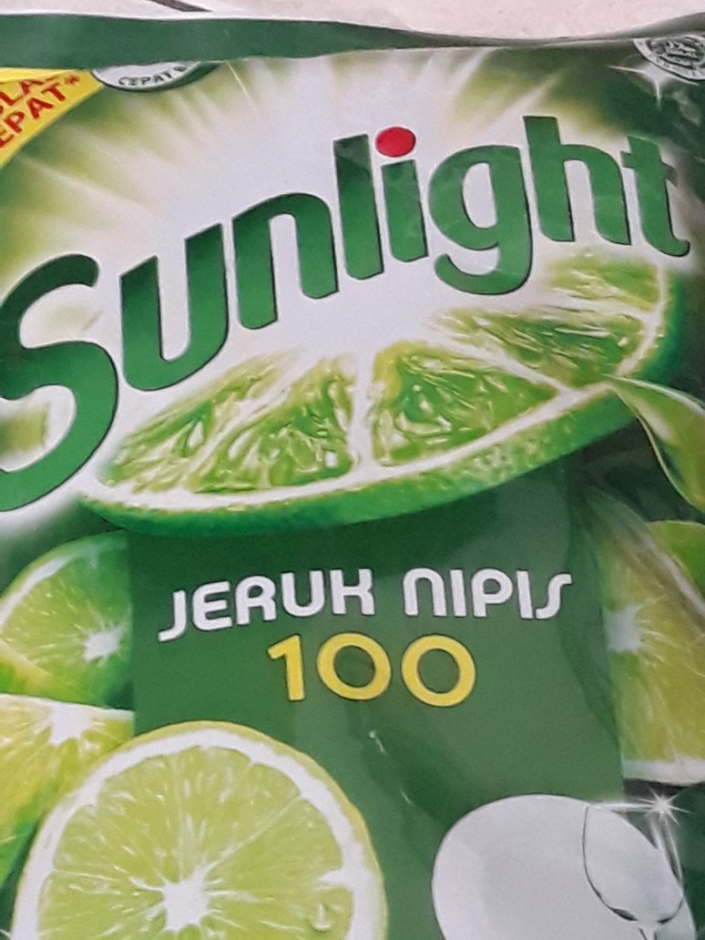 Sunlight Jeruk Nipis 100 Refill 755 Ml