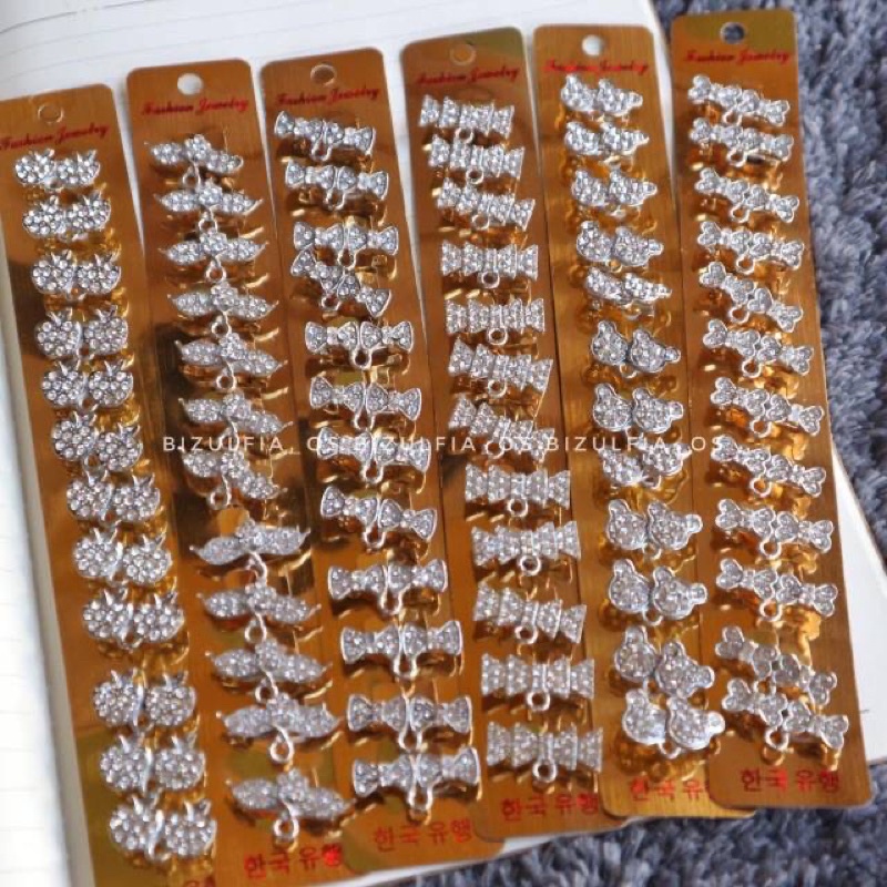 1 Lusin / 12 Pcs dan 6 pc Bros Dagu Ring O Lusinan Bros Dagu Warna Silver Bros Mini Bros Kecil Bros Jilbab Bros Hijab Bros Daily Bros Simple Bros Lucu Bros Imut Bros Cewek Bros Pin Bros Tuspin Bros Pin Brooch Korean Style Bros Bahan Bros Juntai Bahan Bros