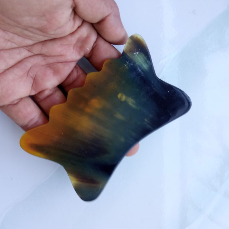 alat pijat terapi guasa / kerokan tanduk guasa gerigi corak