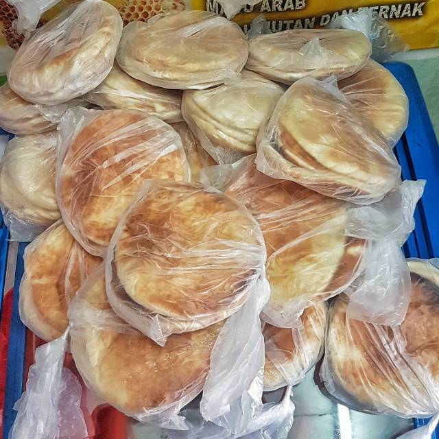 ROTI ARAB / KHUBUZ / KUBUZ / SYAMI / SHAMI /PITA ISI 4 PCS (KHUSUS GOSEND)