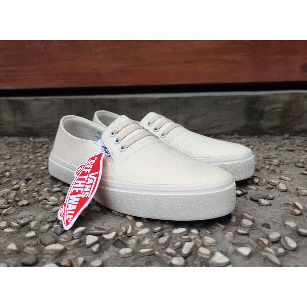 SEPATU SLIP ON PRIA DAN WANITA 010 CREAM/SEPATU KERJA/SEPATU SANTAI/SEPATU KASUAL/SEPATU PRIA DAN WANITA