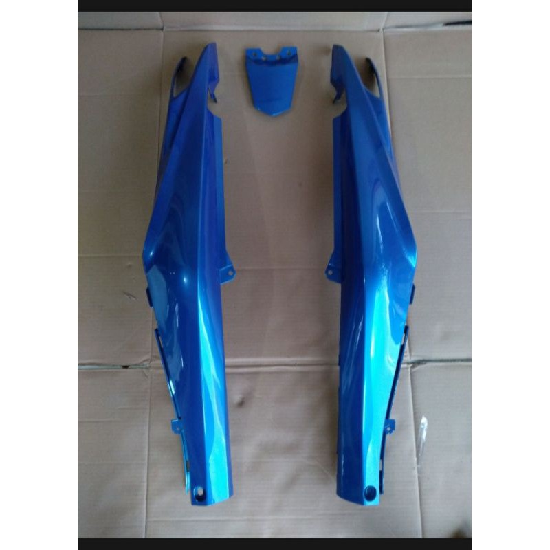 body belakang Yamaha Jupiter z robot biru