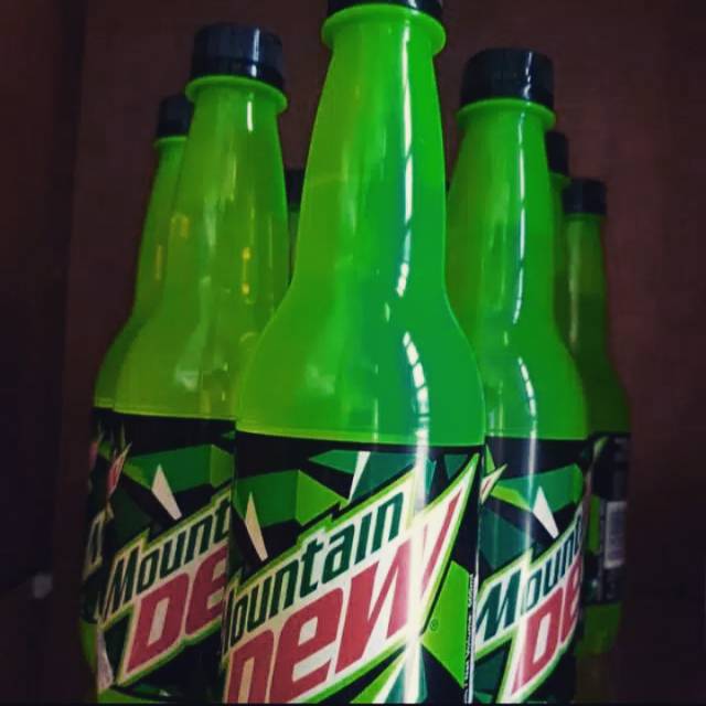 

Mountain Dew 500 ml ( Lemon )
