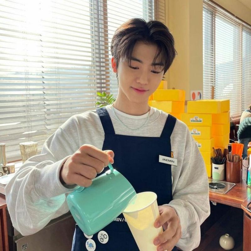 Photocard Jaemin Cafe.