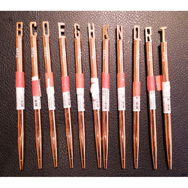 

PULPEN INISIAL HURUF INITIAL PEN ROSE GOLD TYPO BRAND