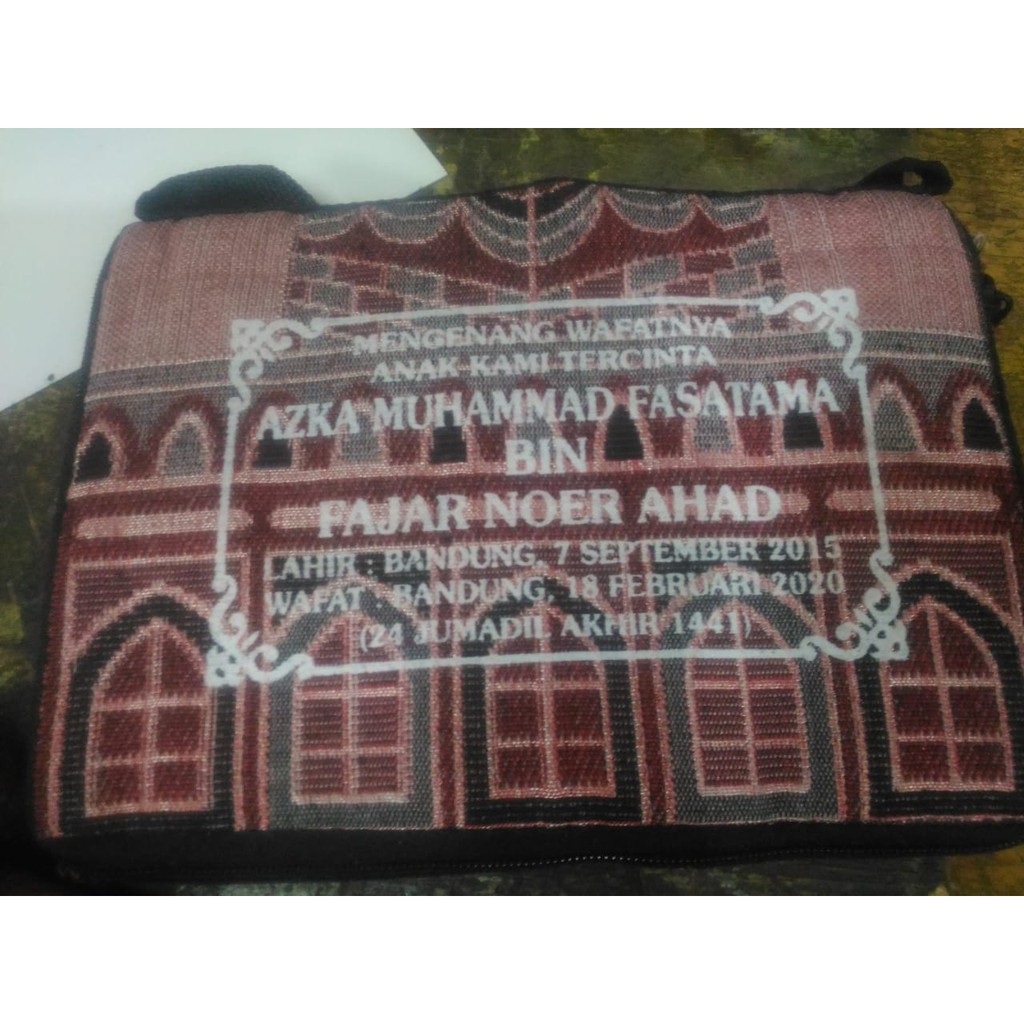 Custom Sablon Sajadah Tas Travel Kohinoor 100 x 70cm [60 Pcs]