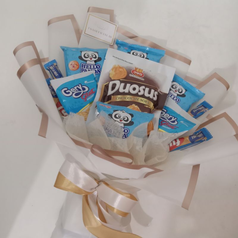 

Holla Snack Bouquet Medium- Bucket Snack