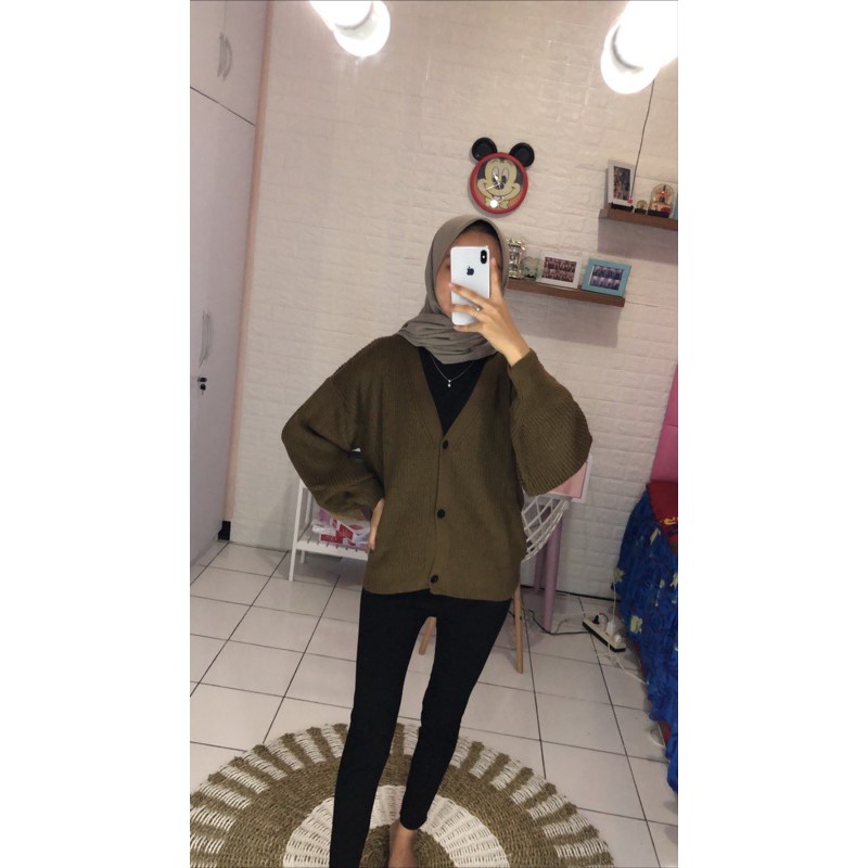 Lolly Cardy // Cardy rajut termurah by @stripetee_mrln-Bronze