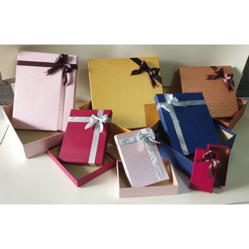 

Hardbox/Hampersbox/GiftBox/ukuran 25x25x7