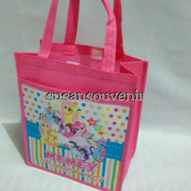 

Tas ultah/goodiebag ultah kantong