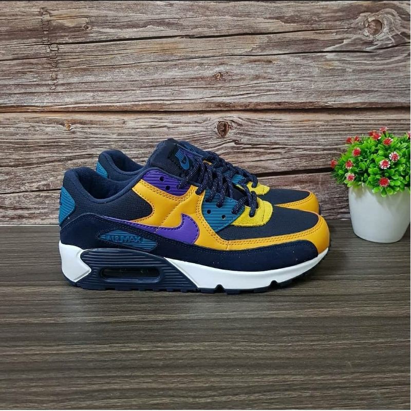 Sepatu Nike Air Max 90 Buat Cowok