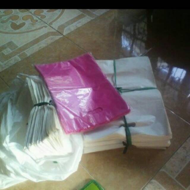 Plastik plong polos uk. 20*30