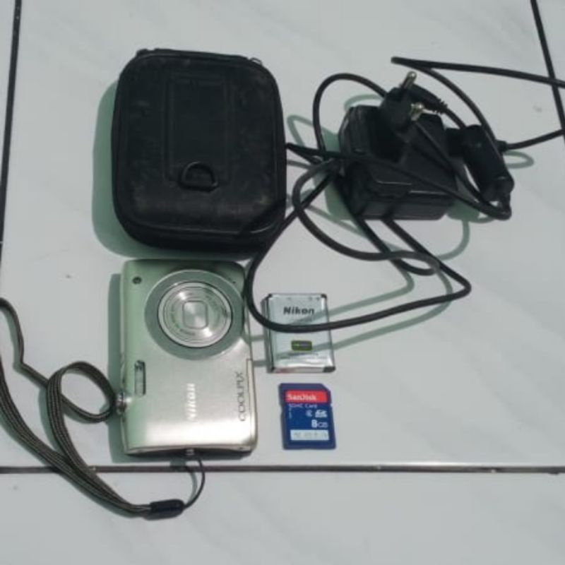 Kamera Digital Pocket Digicam Nikon Coolpix S2600