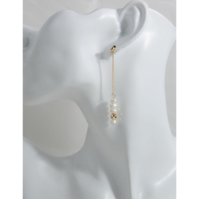 LRC Anting Tusuk Fashion Golden Pearl Alloy Round Bead Chain Earrings K25086