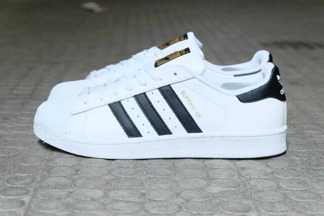 Sepatu Adidas Superstar Sneakers Women And Man White Black Sepatu olahraga Pria Wanita