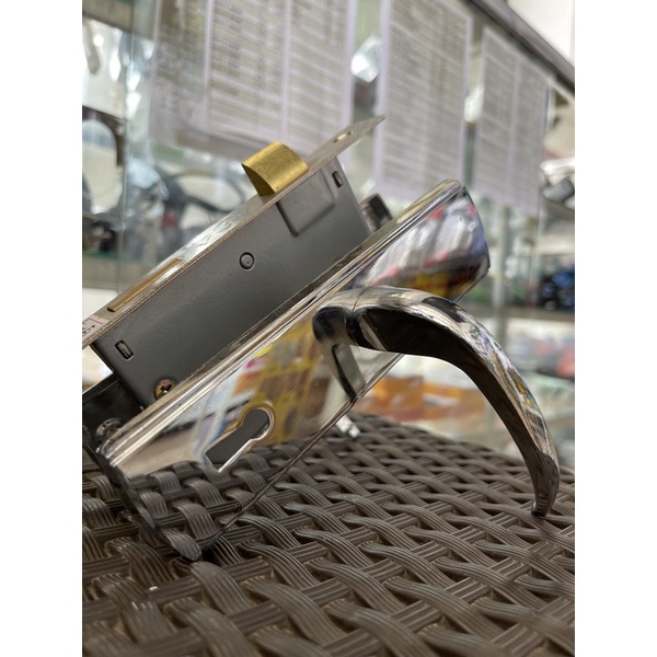 KUNCI PINTU ANTIK YSK STAR