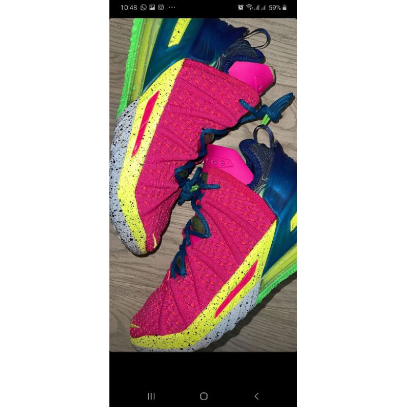 Nike lebron wanita