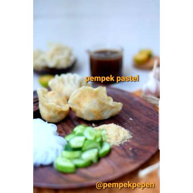 

Pempek Pastel