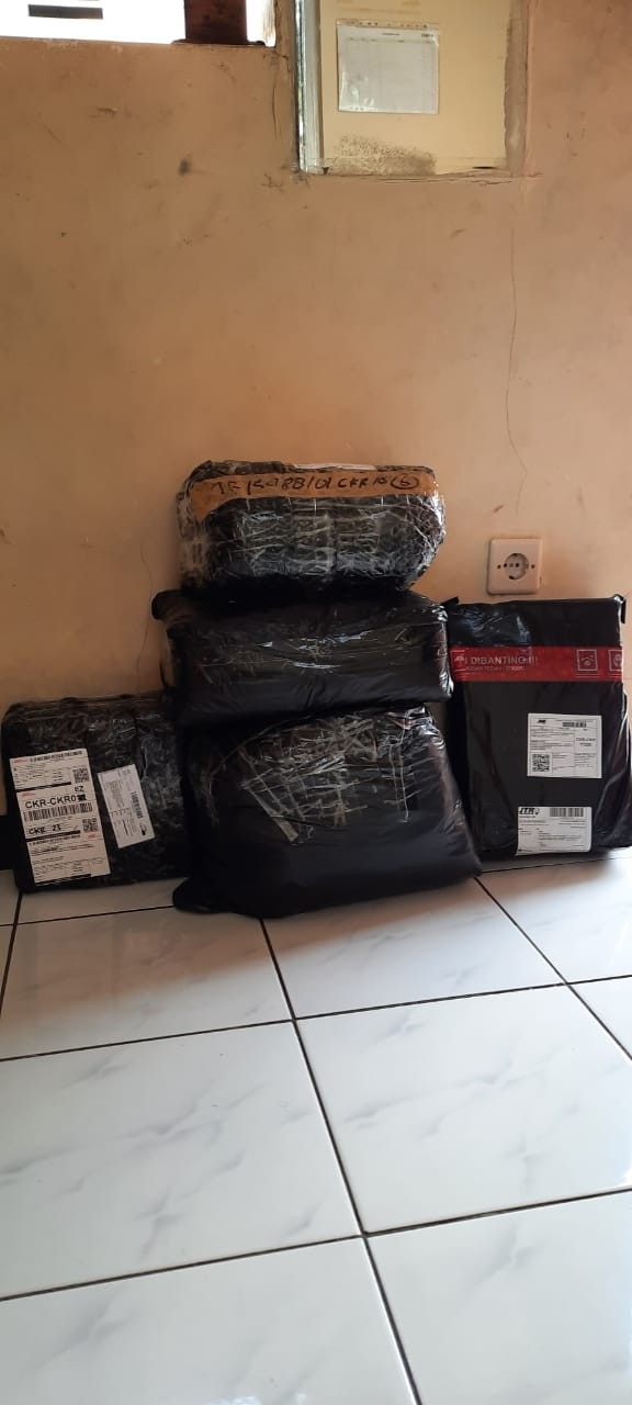 Payung Lipat 3 Polos 3 Dimensi Dalam Hitam