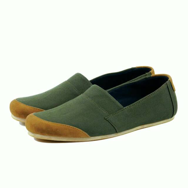 SepatuCasual Pria Heroes CasualSlipOn Hijau Army Canvas Original Handmade