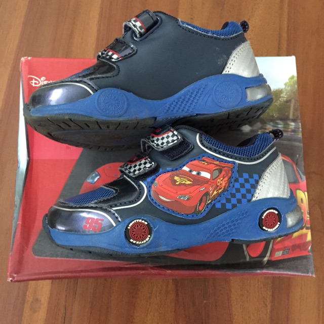 Preloved Sepatu Disney Cars McQueen