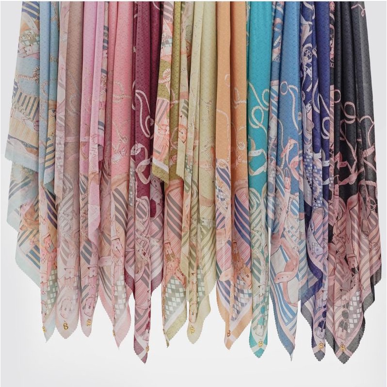 buttonscarves chain 2 nera