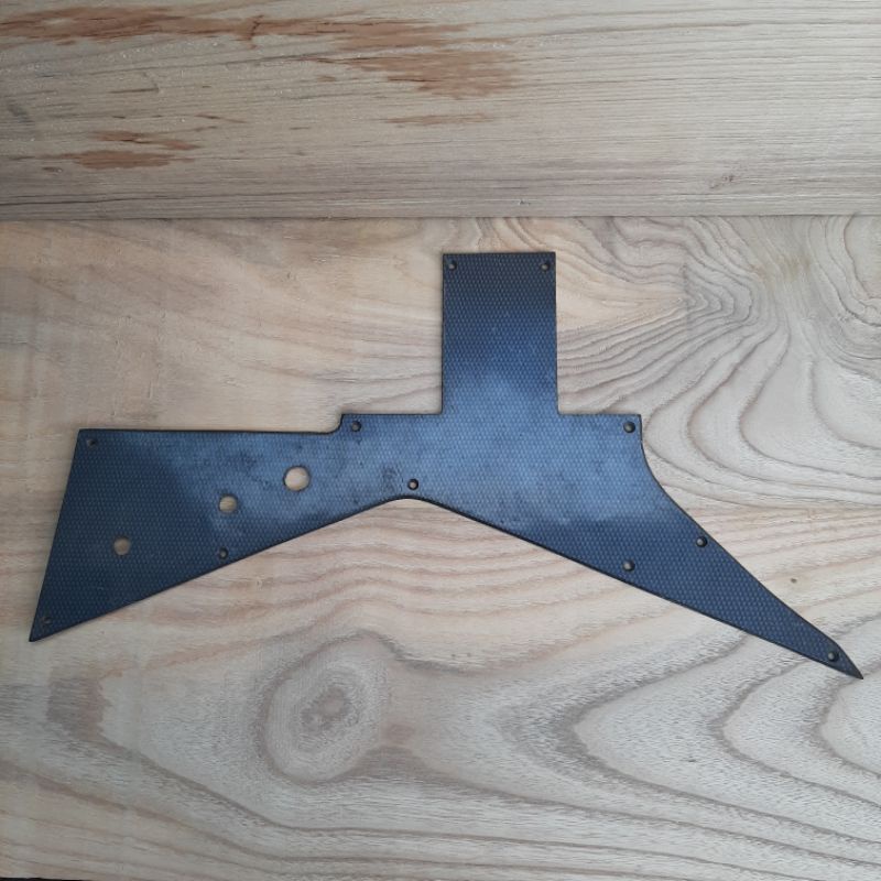 Pick Guard Gitar Model Flying V