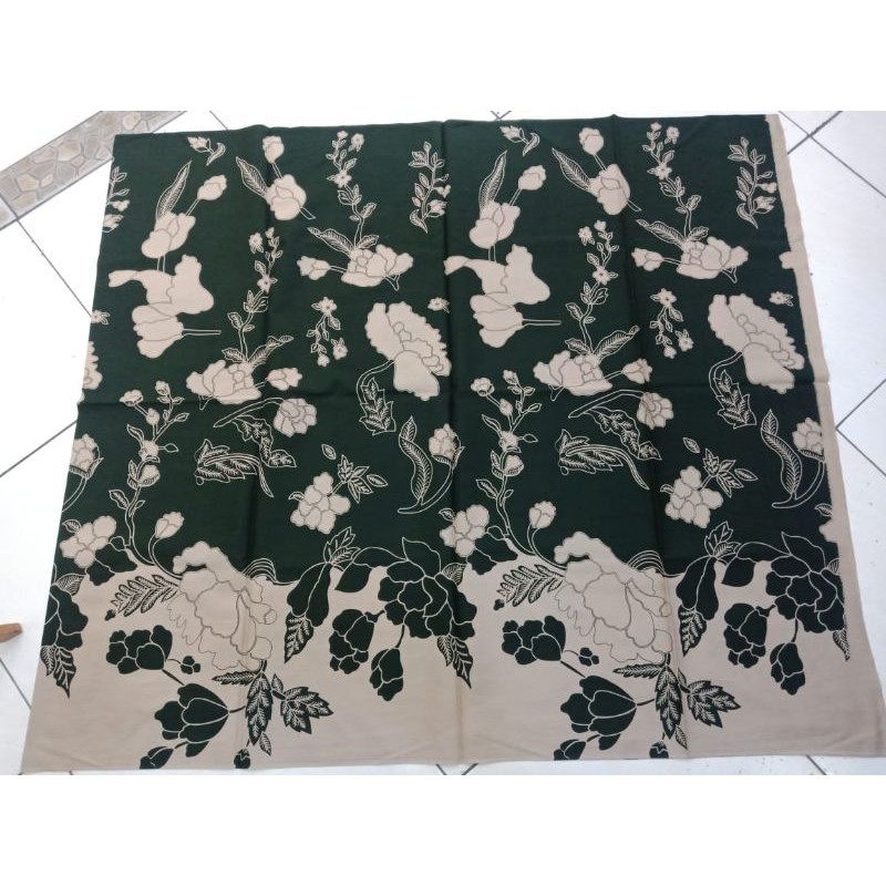 kain batik solo new katun sanforized hijau botol daun cream