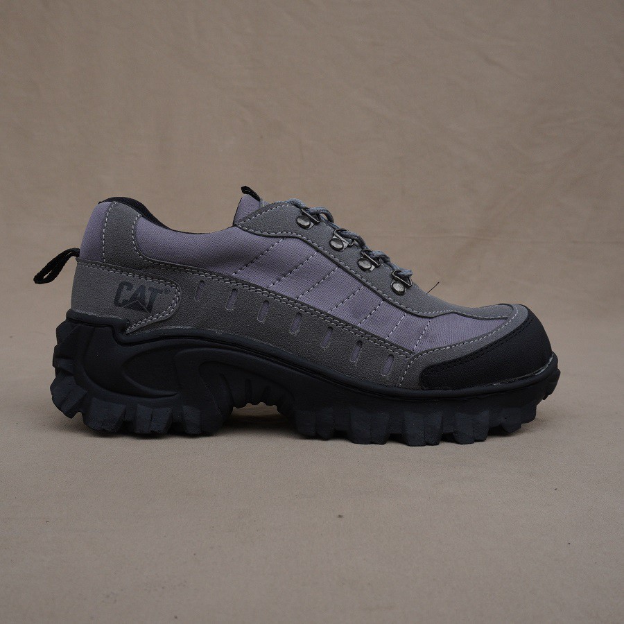 Sepatu Gunung Pria Pendek Caterpillar Buldozer Sepatu Safety Boots Ujung Besi Tracking Outdoor [COD]